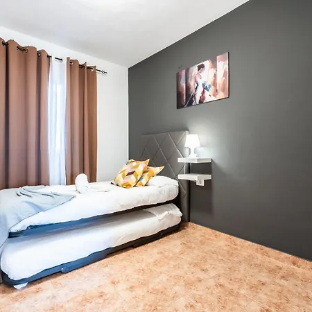 Apart Otel Menores Sea View 3*