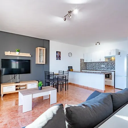 Menores Sea View 3* Costa Adeje