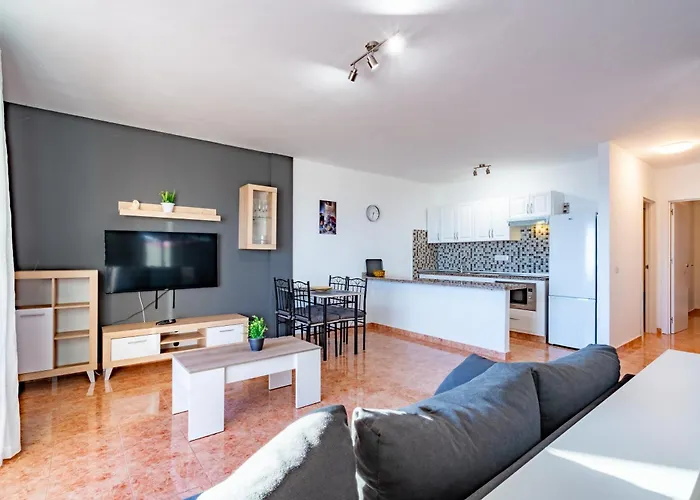 Menores Sea View 3* Costa Adeje (Tenerife)