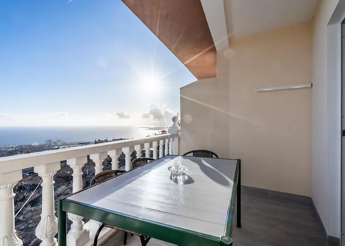 Menores Sea View Lägenhetshotell Costa Adeje (Tenerife)