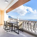 Menores Sea View 3* אדחה