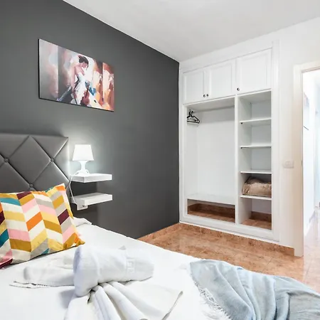 Menores Sea View 3*