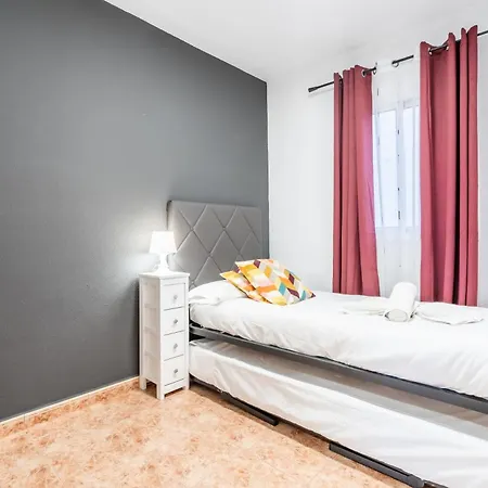 Menores Sea View Apartahotel