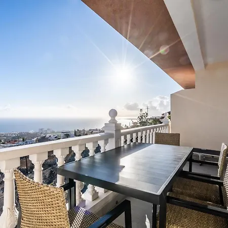 Menores Sea View 아파트호텔 *