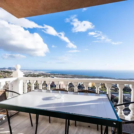 Menores Sea View 3*