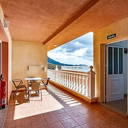 Menores Sea View Apartahotel 3*