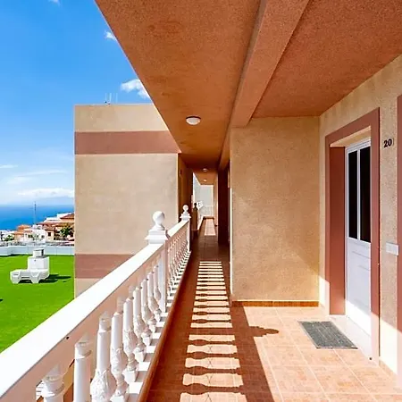 Menores Sea View