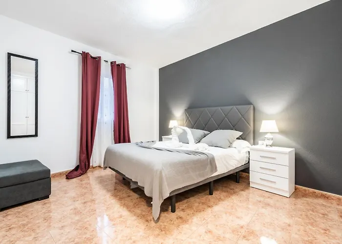 Menores Sea View 阿德耶