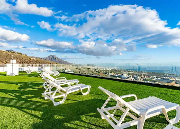 Menores Sea View 3*