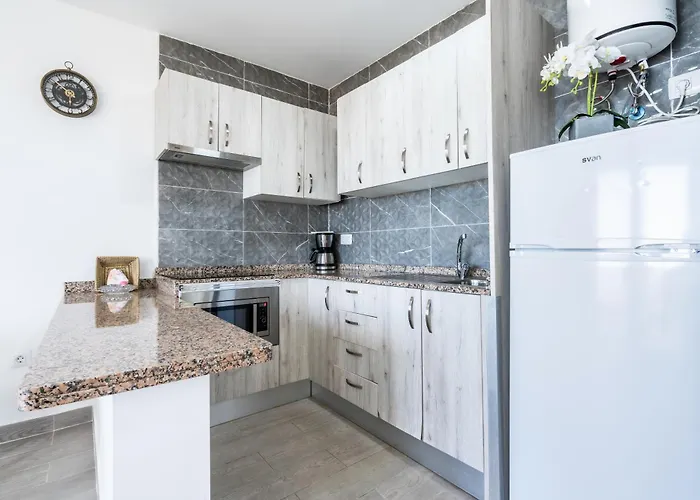 Lejlighedshotel Menores Sea View