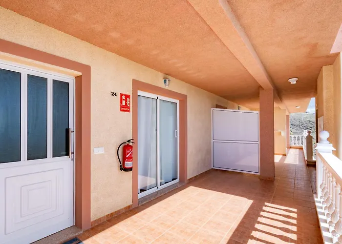 Menores Sea View Lejlighedshotel